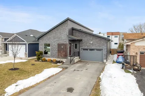 5 Heron Pointe Road Port Colborne ON L3K 6A9