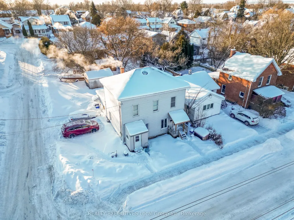 997 Hammond Street North Bay ON P1B 2H6