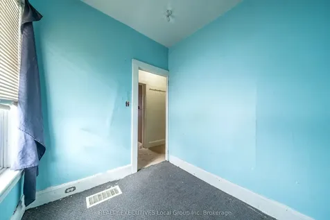 997 Hammond Street North Bay ON P1B 2H6