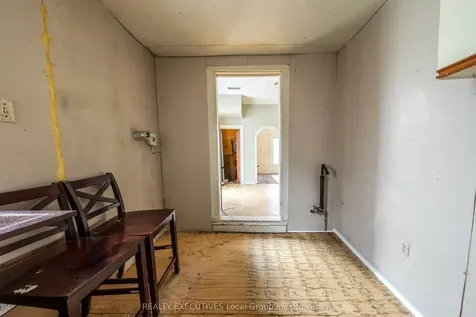 997 Hammond Street North Bay ON P1B 2H6