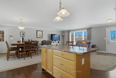 93 Henry Street Greater Napanee ON K7R 3A6