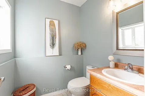 557 Sales Drive Woodstock ON N4S 9A1