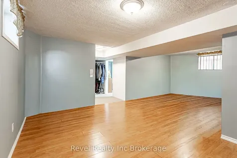 557 Sales Drive Woodstock ON N4S 9A1