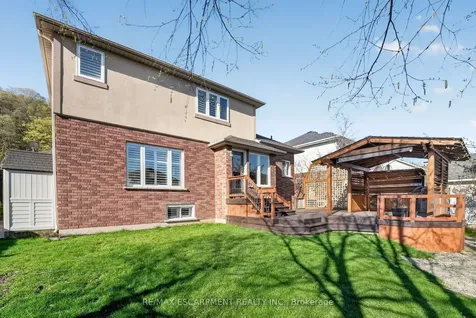 119 Dorchester Drive Grimsby ON L3M 5H5