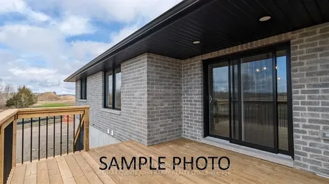 38 Parkland Circle Quinte West ON K8V 0R4
