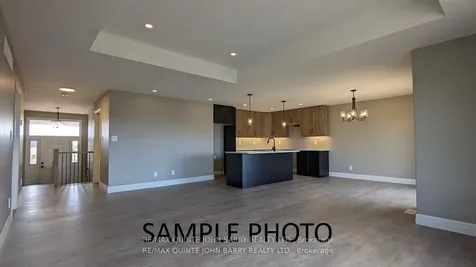 38 Parkland Circle Quinte West ON K8V 0R4