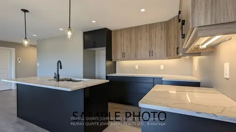 38 Parkland Circle Quinte West ON K8V 0R4