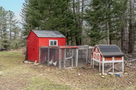 1039 Falkenburg Road Bracebridge ON P1L 1X4