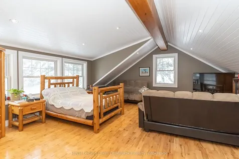 1039 Falkenburg Road Bracebridge ON P1L 1X4