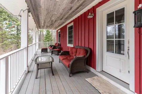 1039 Falkenburg Road Bracebridge ON P1L 1X4