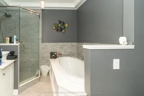 1039 Falkenburg Road Bracebridge ON P1L 1X4