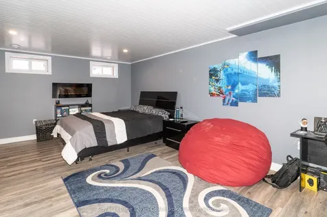 1039 Falkenburg Road Bracebridge ON P1L 1X4