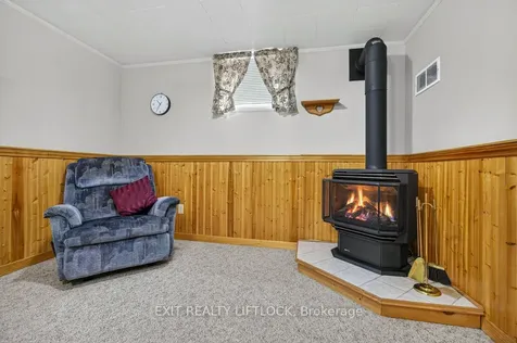 845 Stocker Road Peterborough ON K9J 5T2