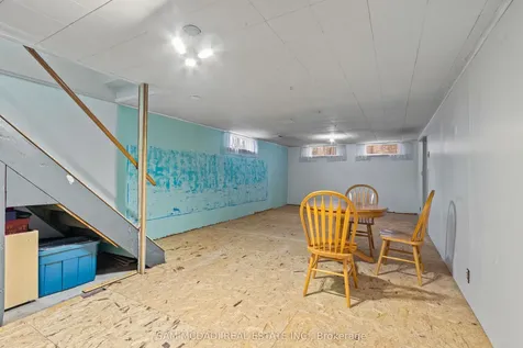19 Secord Drive Hamilton ON L8K 3W6