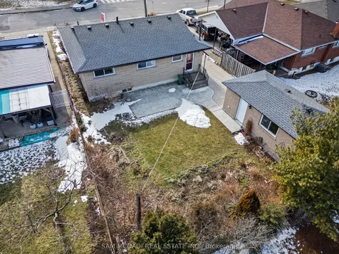 19 Secord Drive Hamilton ON L8K 3W6