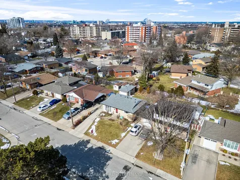 19 Secord Drive Hamilton ON L8K 3W6