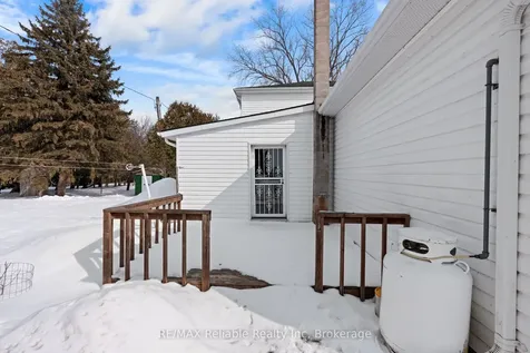 76651 London Road Bluewater ON N0M 1L0