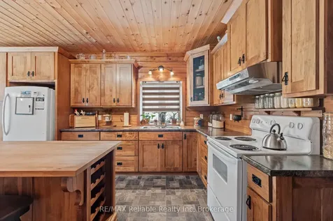 76651 London Road Bluewater ON N0M 1L0