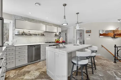 11 Peel Street St. Catharines ON L2N 5A2