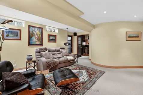 11 Peel Street St. Catharines ON L2N 5A2