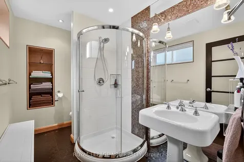 11 Peel Street St. Catharines ON L2N 5A2