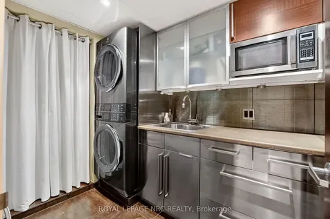 11 Peel Street St. Catharines ON L2N 5A2