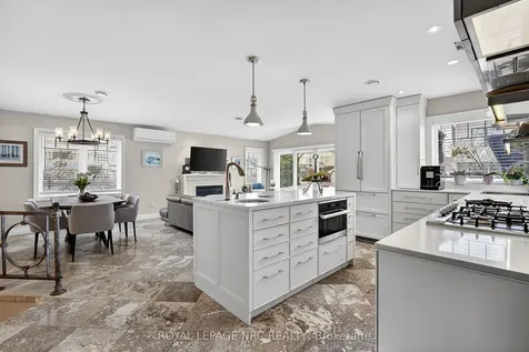 11 Peel Street St. Catharines ON L2N 5A2