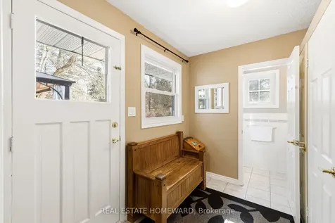 4 Wayne Crescent Quinte West ON K0K 1L0