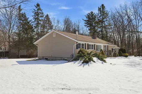 4 Wayne Crescent Quinte West ON K0K 1L0