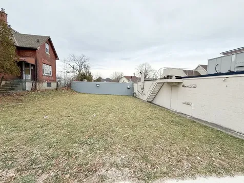 611 Niagara Boulevard Fort Erie ON L2A 3H6