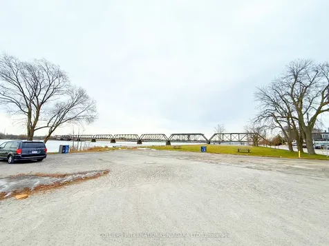 611 Niagara Boulevard Fort Erie ON L2A 3H6