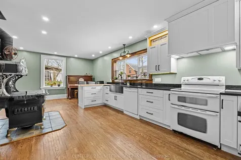 2 Mclean Avenue Havelock-belmont-methuen ON K0L 1Z0