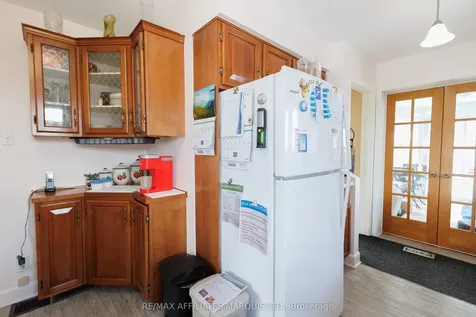 1220 Caswell Crescent Cornwall ON K6J 4V6