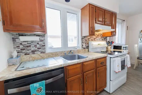 1220 Caswell Crescent Cornwall ON K6J 4V6