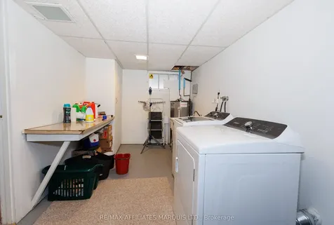 1220 Caswell Crescent Cornwall ON K6J 4V6