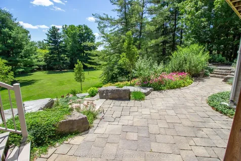 7525 Wellington Road No. 36 Road E Puslinch ON N0B 2J0