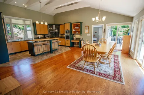 7525 Wellington Road No. 36 Road E Puslinch ON N0B 2J0
