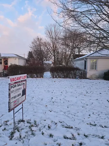 126 Oakwood Street Port Colborne ON L3K 5G3