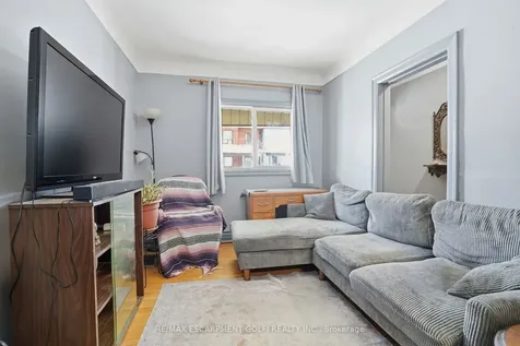 121 Gibson Avenue Hamilton ON L8L 6J9
