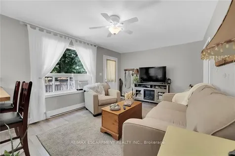 4 Nanticoke Valley Road Haldimand ON N0A 1L0