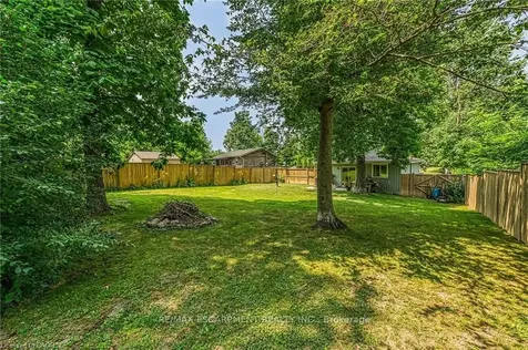 4 Nanticoke Valley Road Haldimand ON N0A 1L0