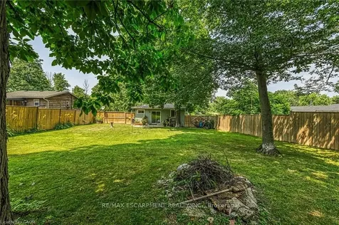 4 Nanticoke Valley Road Haldimand ON N0A 1L0