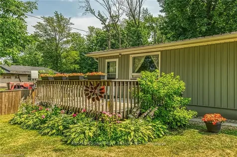 4 Nanticoke Valley Road Haldimand ON N0A 1L0