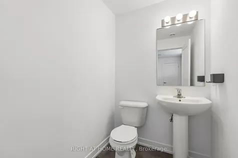 4263 Fourth Avenue Niagara Falls ON L2E 0C2