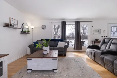 202 Huntingwood Drive Quinte West ON K8N 4Z5