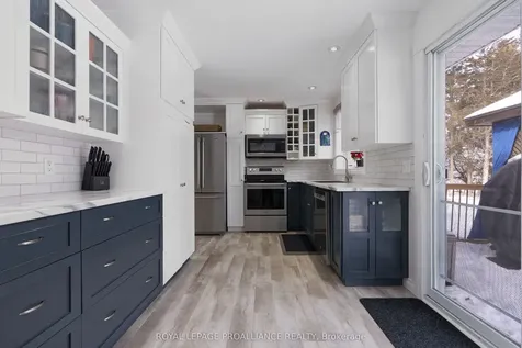 202 Huntingwood Drive Quinte West ON K8N 4Z5