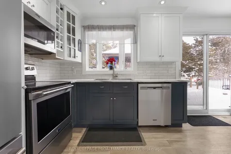 202 Huntingwood Drive Quinte West ON K8N 4Z5