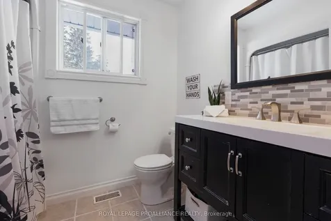 202 Huntingwood Drive Quinte West ON K8N 4Z5