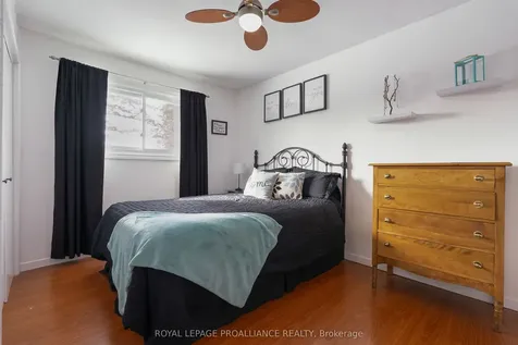 202 Huntingwood Drive Quinte West ON K8N 4Z5