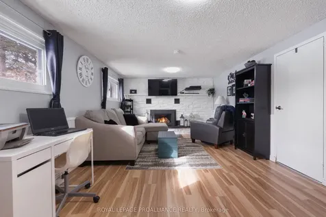 202 Huntingwood Drive Quinte West ON K8N 4Z5